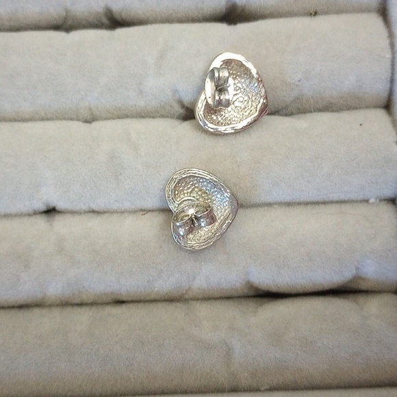 Heart earrings silver & gold tones scroll design stud post earrings - Picture 3 of 5